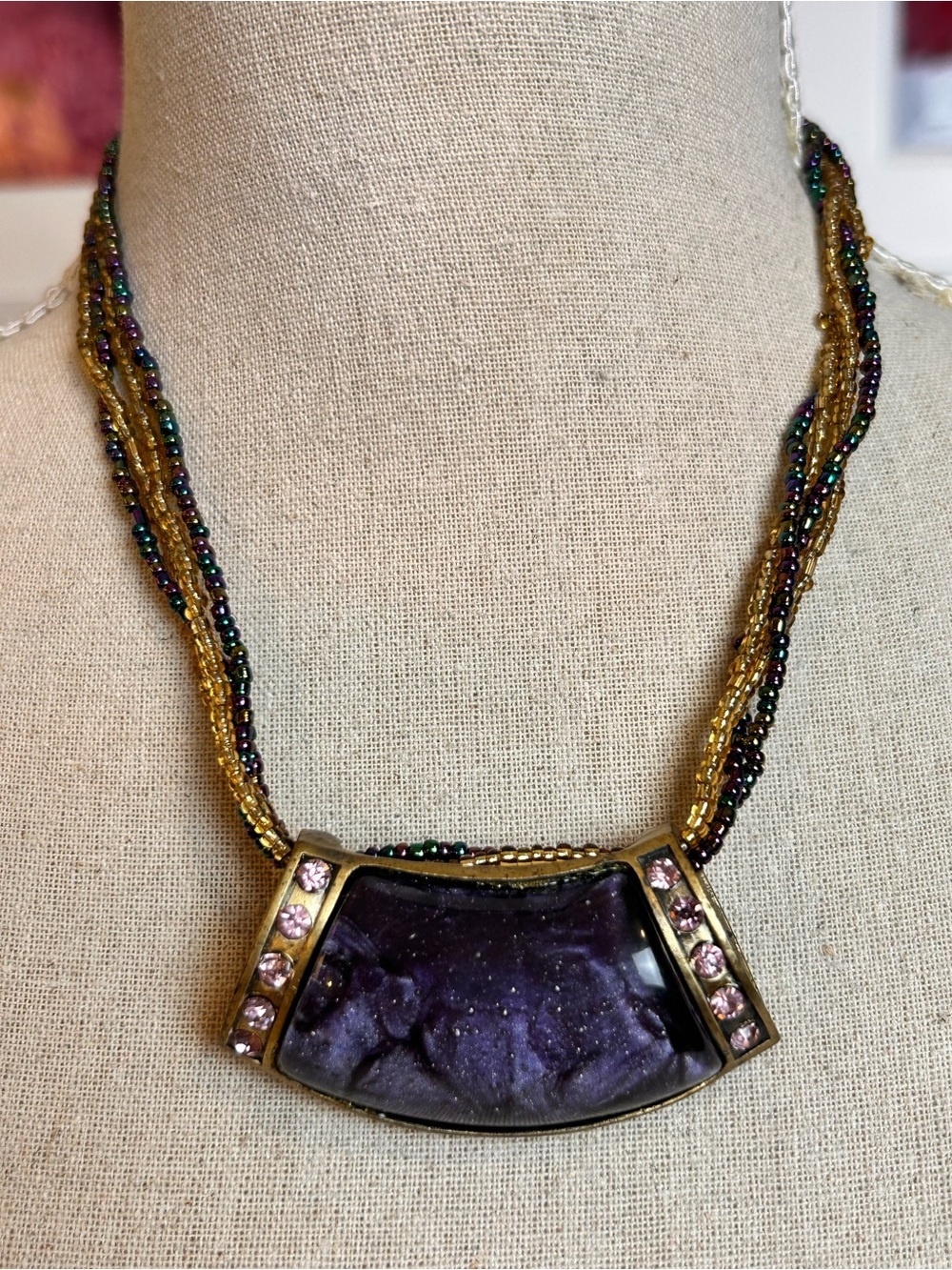 💝 2/20$ Multi-strand beaded necklace, trapezoidal purple pendant, Boho Art Deco